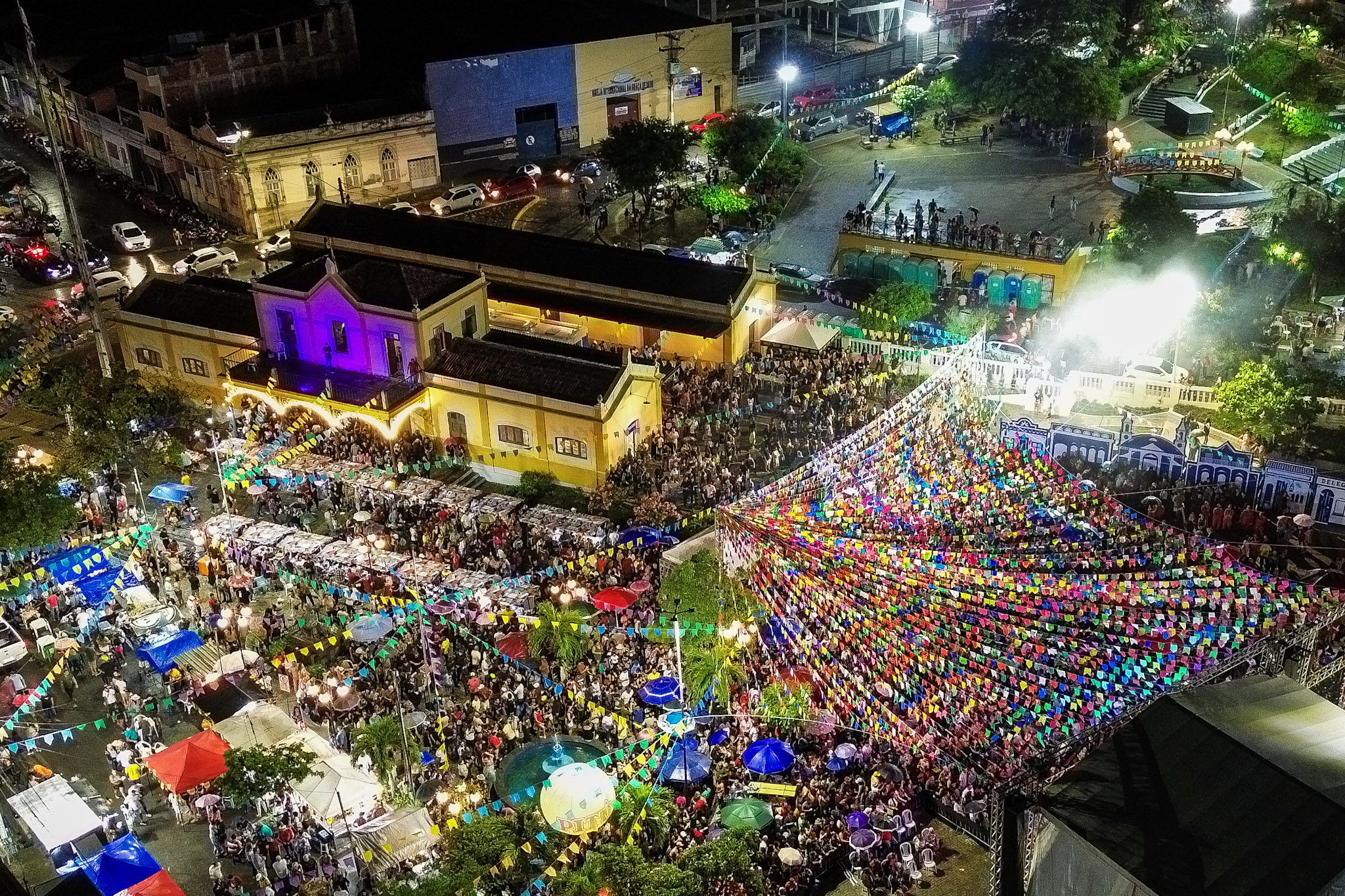 Sucesso marca abertura do São João Vitória do Pé de Serra 2025, no polo Estação do Forró