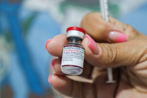 Vitória inicia vacinação contra a Covid-19  de todos os bebês de 6 a 11 meses