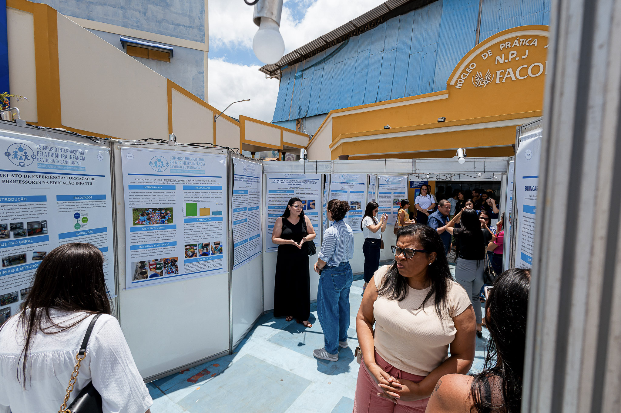 Confira o livro de resumos do I Simpósio Internacional pela Primeira Infância