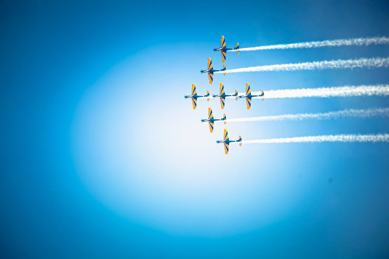 Esquadrilha da Fumaça reúne público em Vitória e homenagem marca programação dos 400 anos