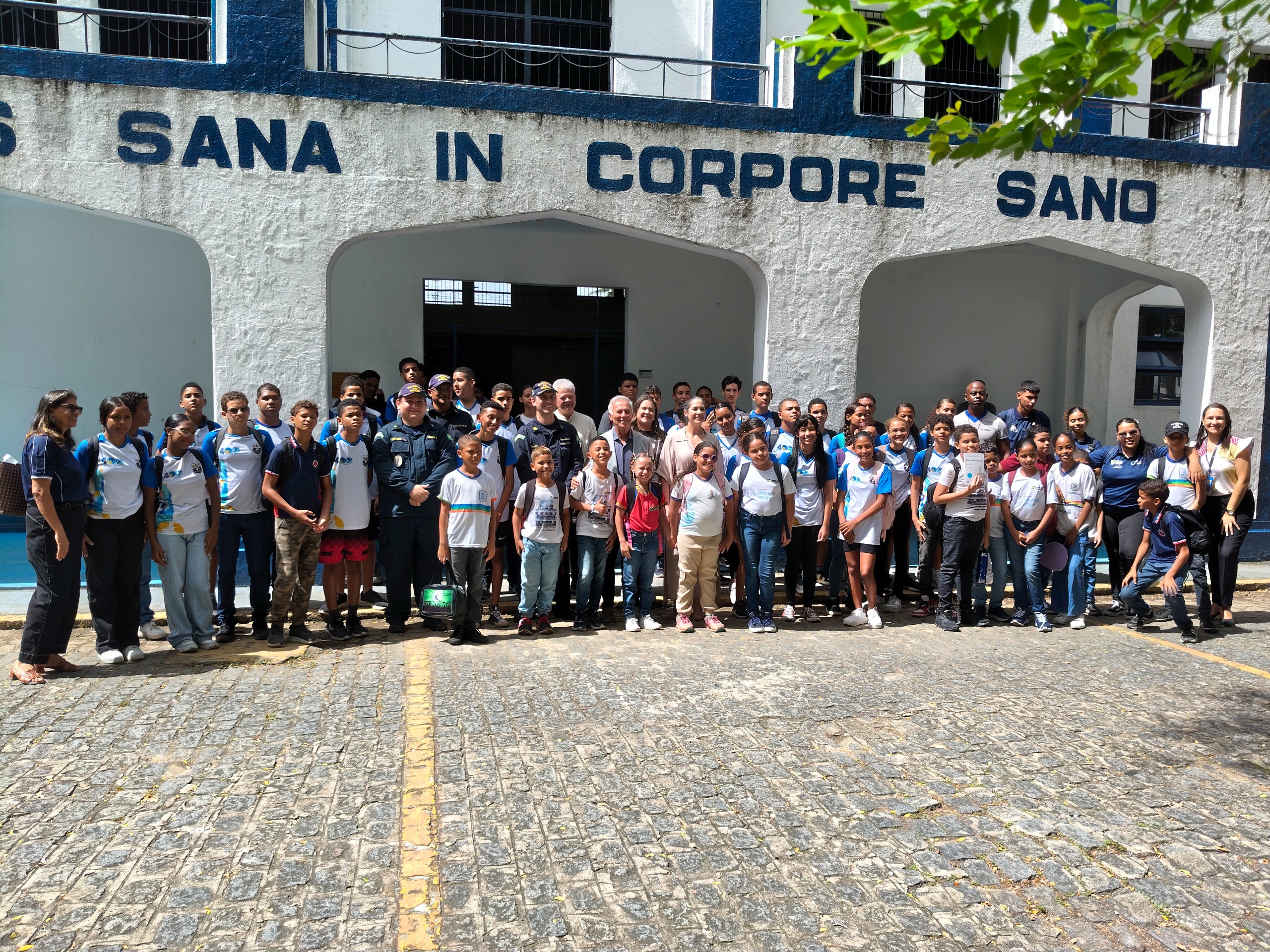 Vitória de Santo Antão conquista parceria inédita com a Marinha do Brasil para fortalecer educação e esporte