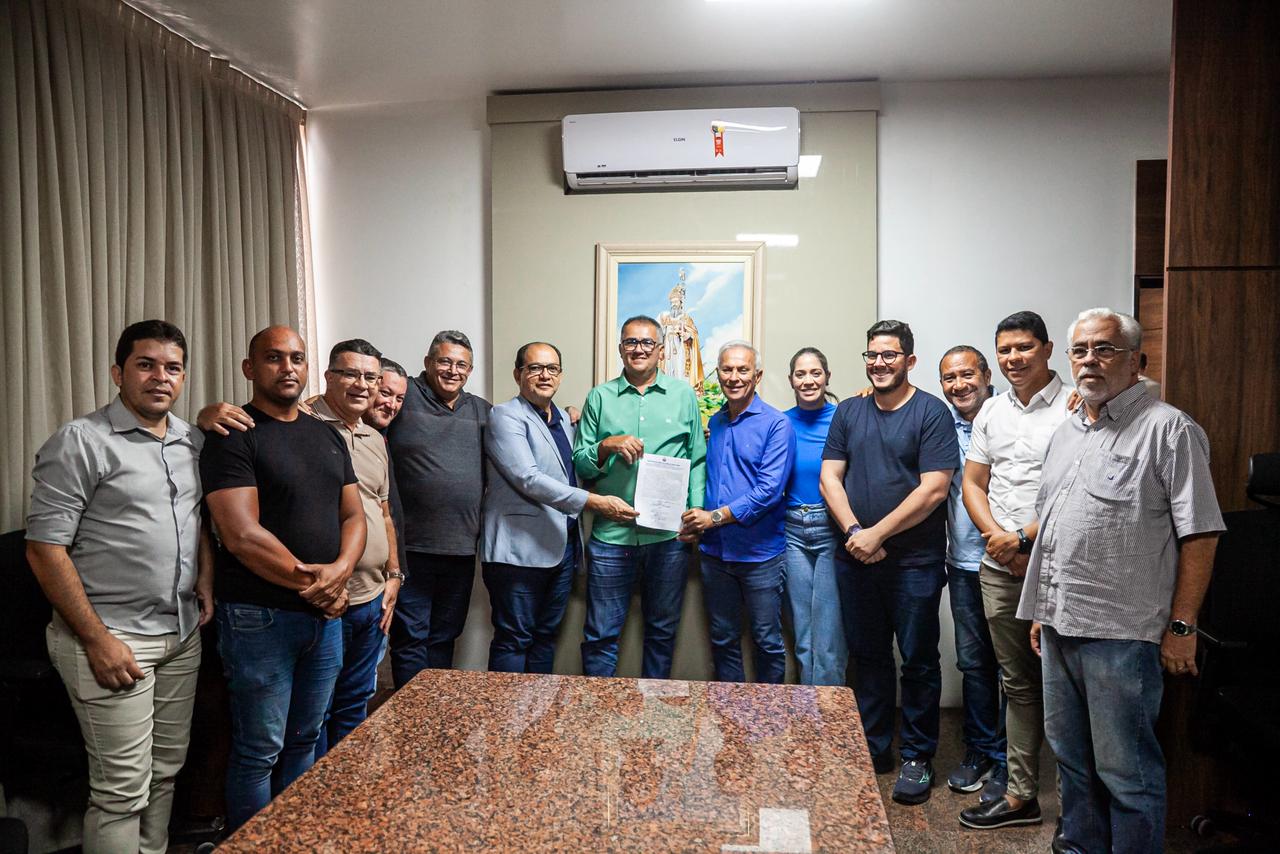 Presidente da Câmara assume interinamente a Prefeitura da Vitória até 24 de maio