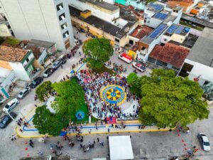 Prefeitura da Vitória entrega Praça do Rotary revitalizada e homenageia a professora Angelita Neves