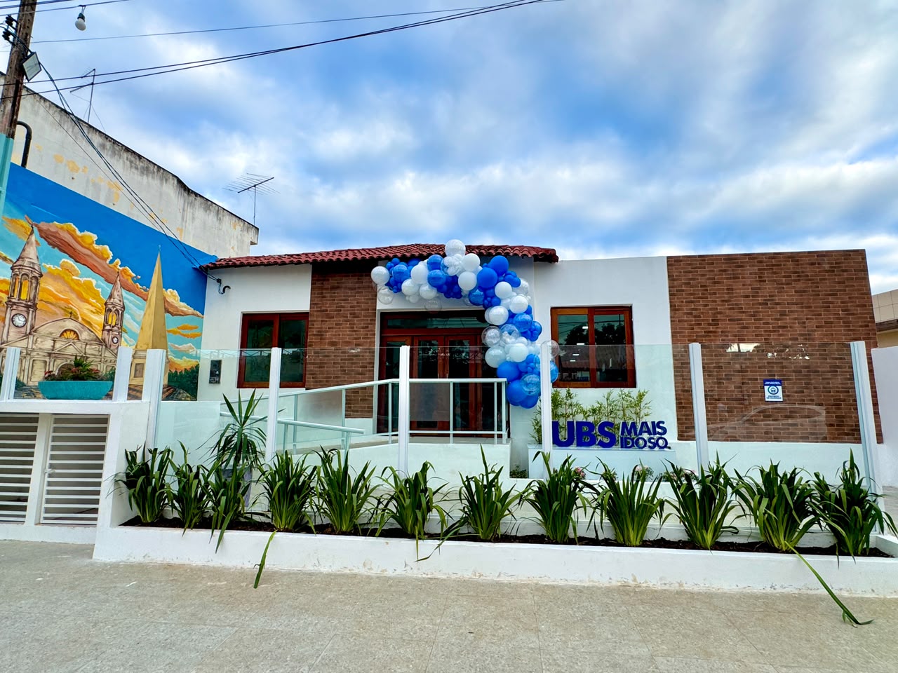 Prefeitura da Vitória inaugura UBS+ Clínica do Idoso na Matriz e faz homenagem a Pedro Queiroz