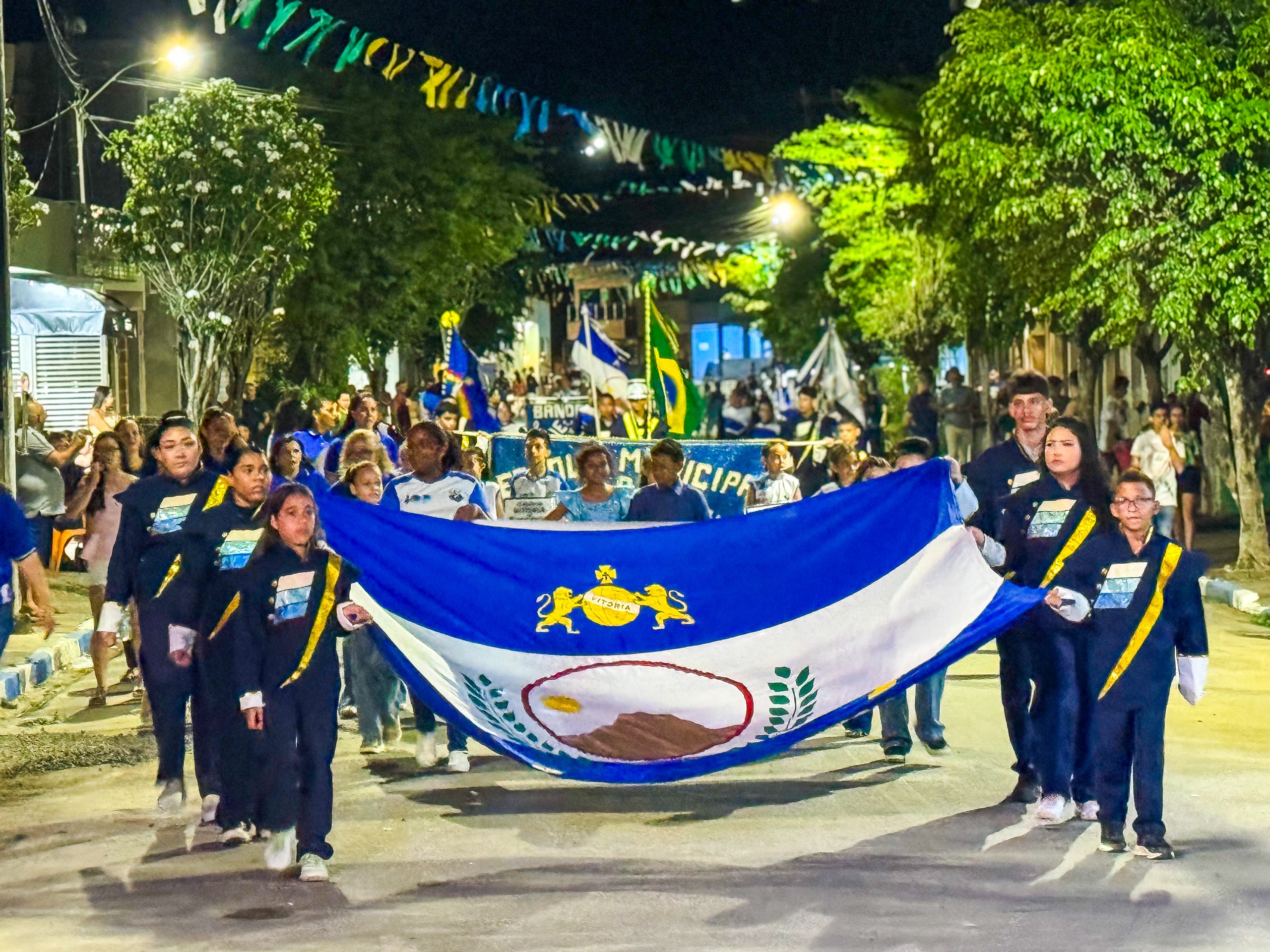 Prefeitura da Vitória promove desfile cívico em Pirituba